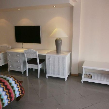 Studio En Bord De Mer - Residence La Vieille Tour Le Gosier  Ngoại thất bức ảnh