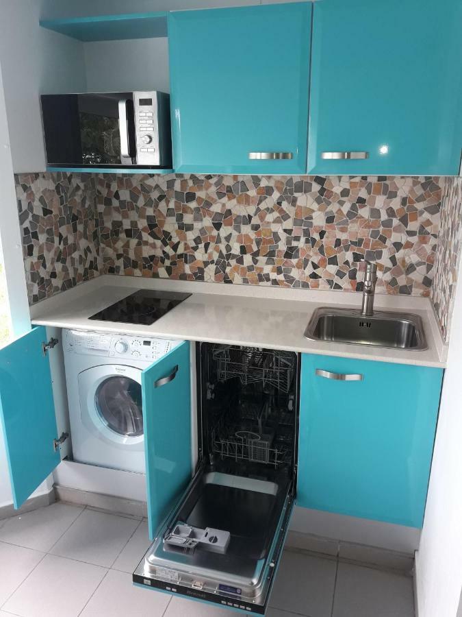 Studio En Bord De Mer - Residence La Vieille Tour Le Gosier  Ngoại thất bức ảnh